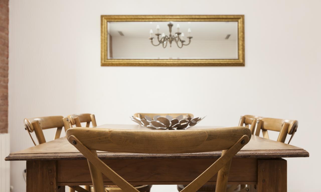 Akira Flats Roger De Flor Chic Apartment Barcellona Esterno foto